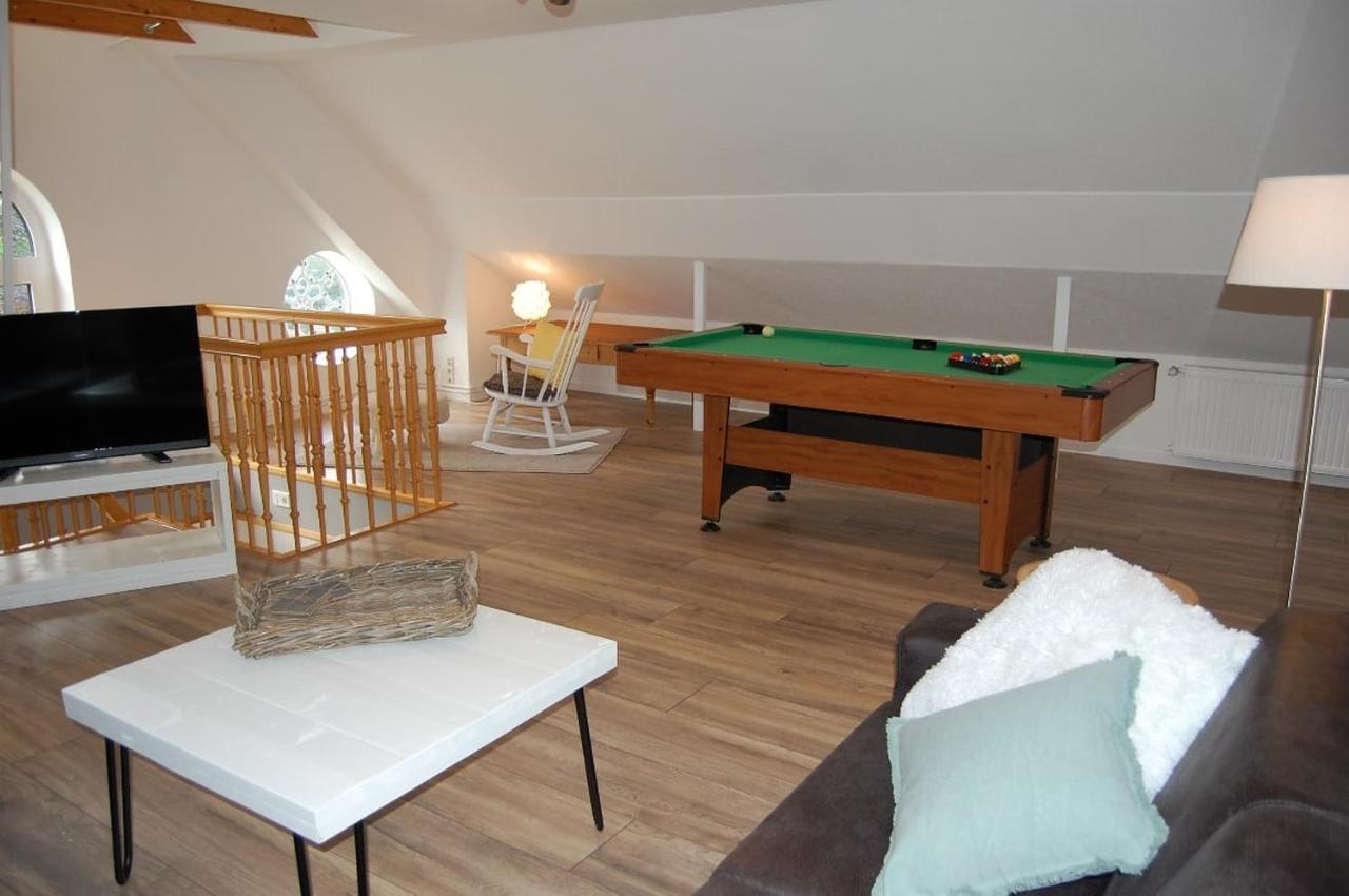 Ferienwohnung Im Gulfhof Krummhörn Exterior foto